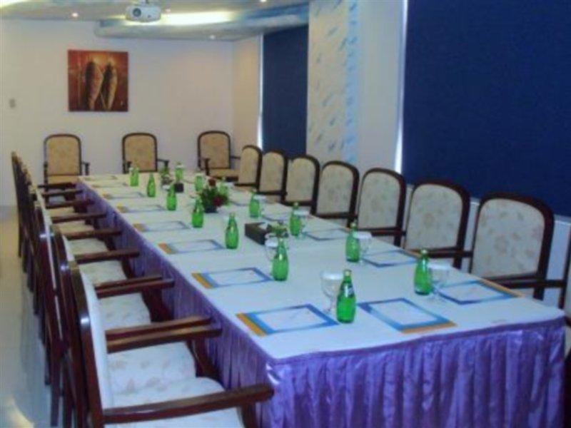 Al Maha Int Hotel Oman Μουσκάτ Εξωτερικό φωτογραφία